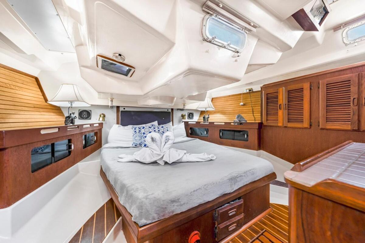 Your Private Sailboat To Sleep Onboard *