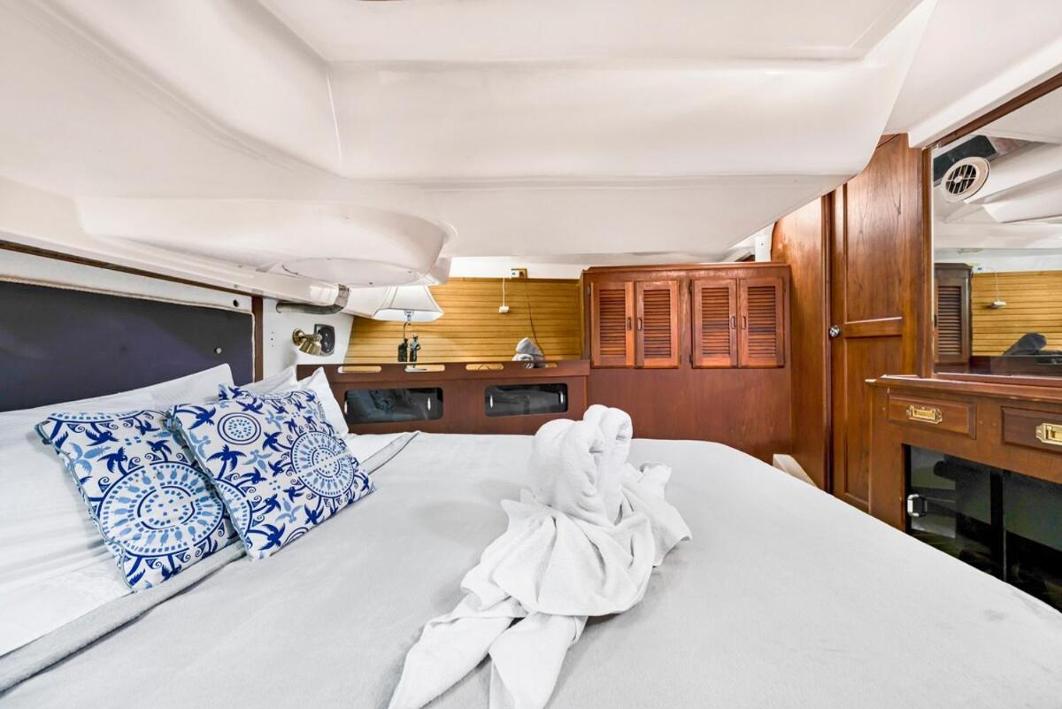 Your Private Sailboat To Sleep Onboard *