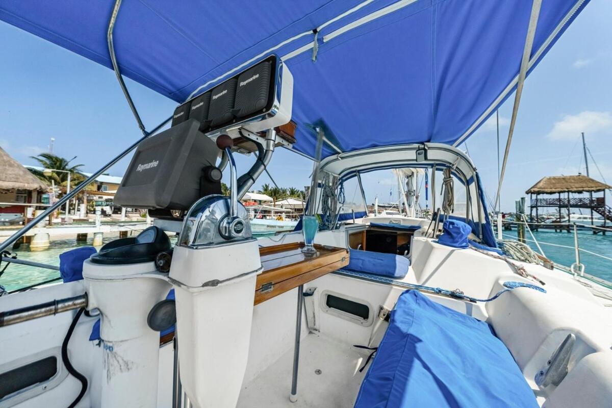 Hotel en barco Your Private Sailboat To Sleep Onboard