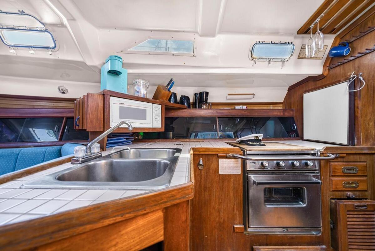 Hotel en barco Your Private Sailboat To Sleep Onboard Isla Mujeres